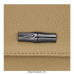 Roseau Essential Clutch Women Longchamp 8RTH8010 Beige - Image 5