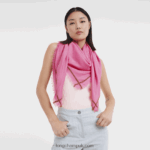 Spring/Summer 2023 Collection Shawl Women Longchamp 8RTH80980 Candy - Image 2